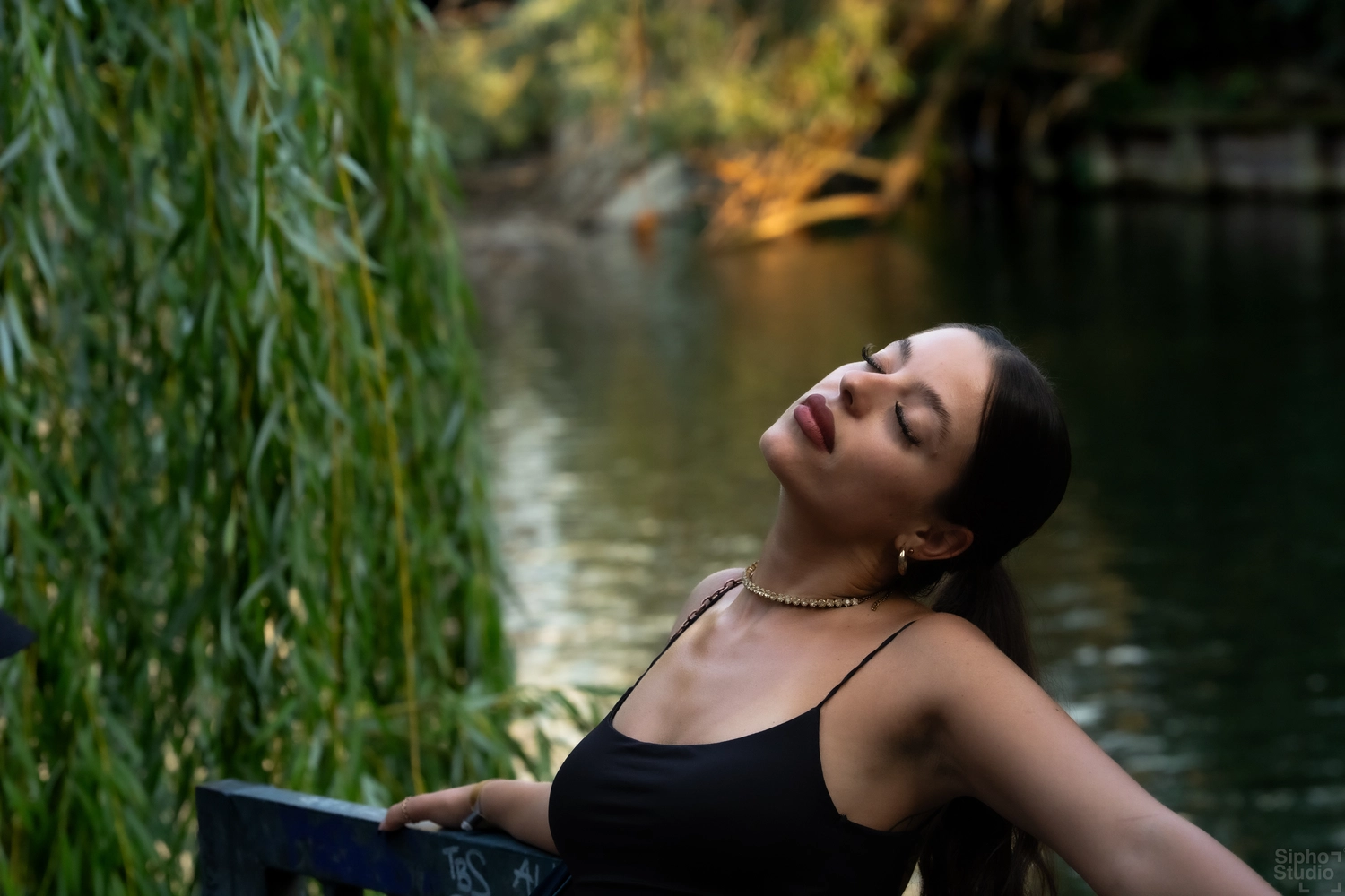 Sipho Studio - Drone visuel - Models Protrait